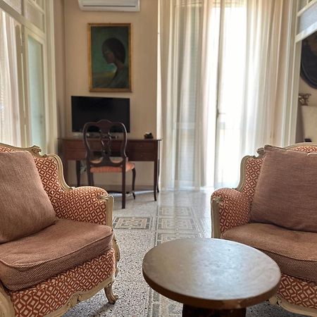 Luxury Suite Vitruvio 55 Формия Екстериор снимка