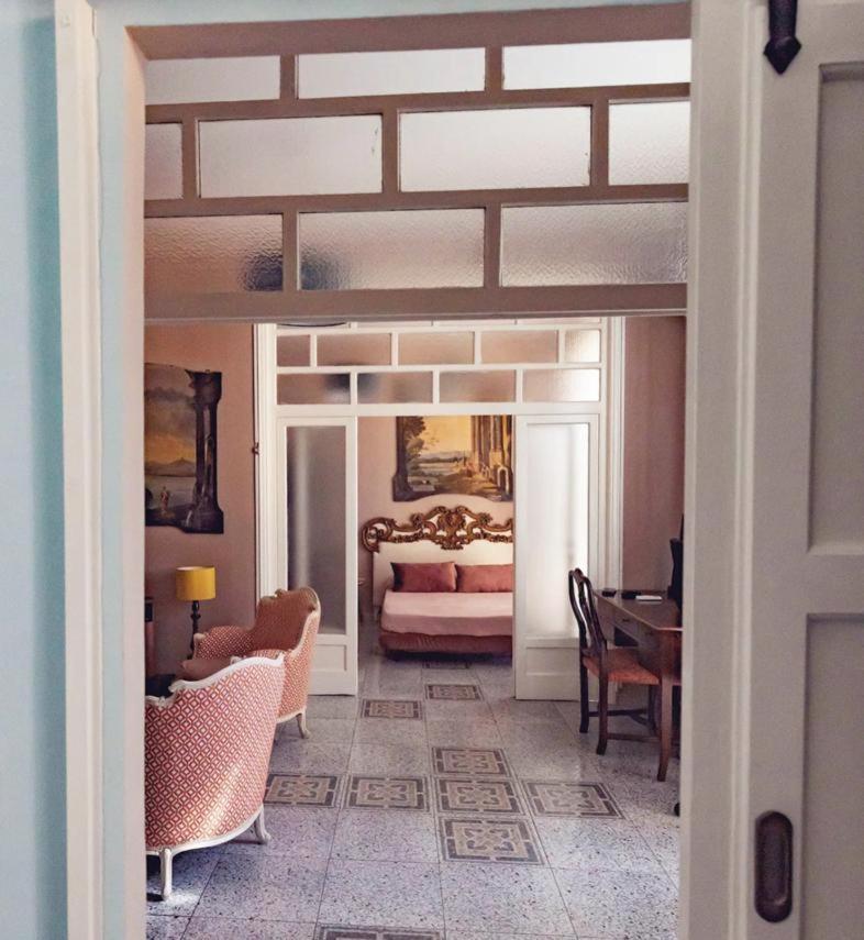 Luxury Suite Vitruvio 55 Формия Екстериор снимка