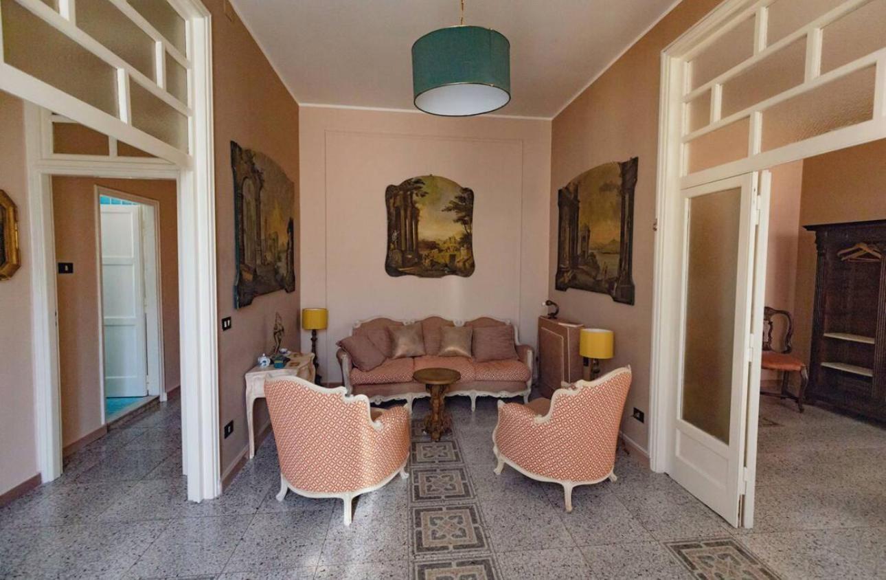 Luxury Suite Vitruvio 55 Формия Екстериор снимка